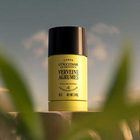 Dezodorant v stiku Verveine Agrumes L'Occitane med listjem
